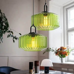 Hanglamp Geavanceerde Keuken Met Glazen Kap Voorbereiden