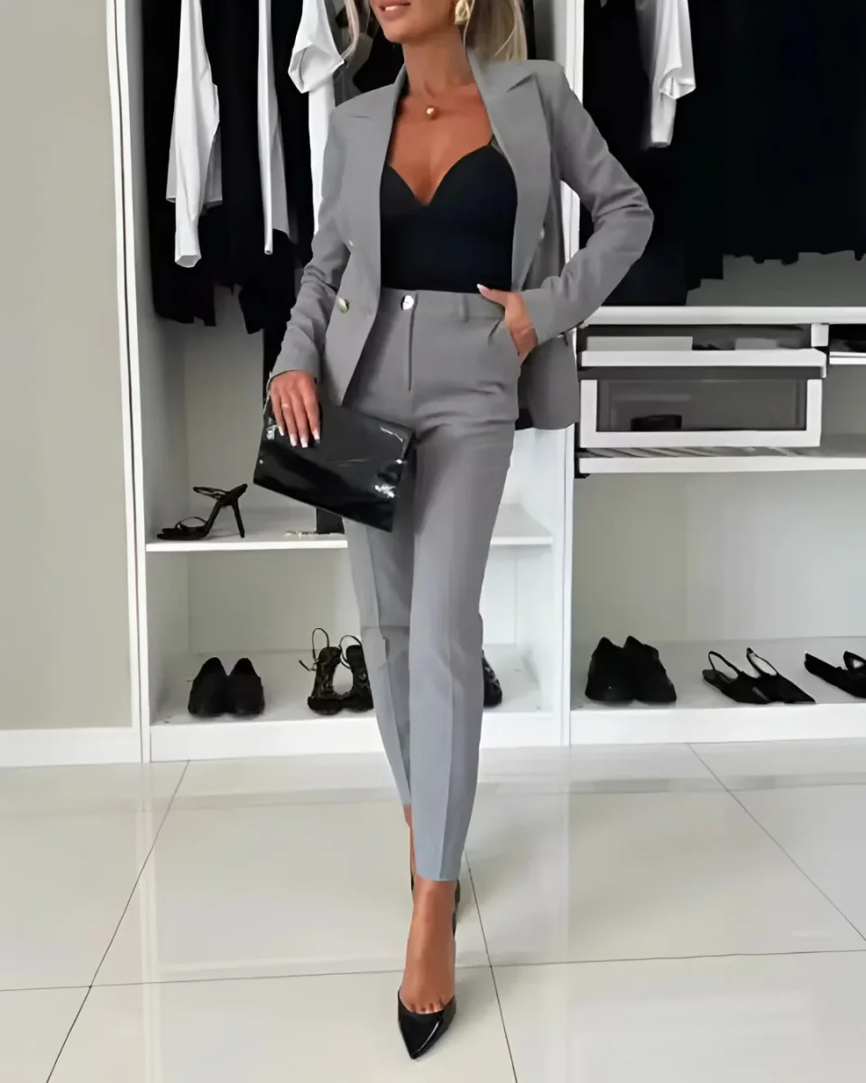 Elegante dames set met chique knopen blazer - Afbeelding 8