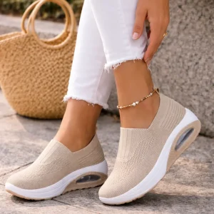 Dames Slip On Sneakers Met Verhoogde Zool En Air Cushion