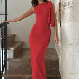Farrah | Satijnen Avondjurk met Elegant Lente-Detail