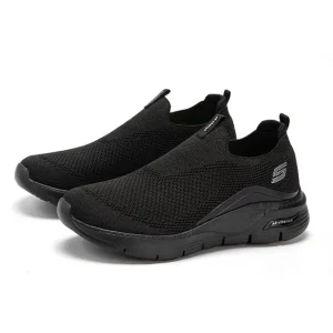 Lorvik | Comfortabele zwarte slip-on sneakers