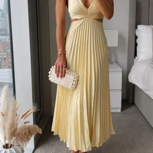 Claudy | Zomerse Plissé Midi Jurk met Diepe V-Hals
